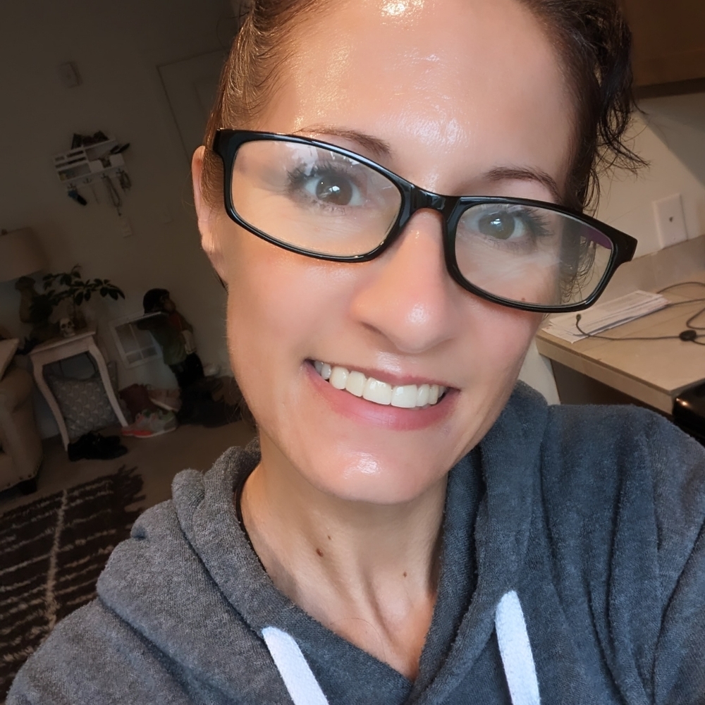 Meet your Posher, Lisa